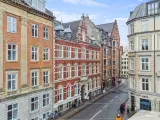 Herskabeligt kontorlejemål med fantastisk udsigt til Frederiksholms Kanal og Christiansborg Slot. - 2