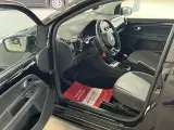 VW up 1,0 MPI BMT Move 60HK 5d - 4