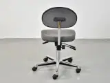 Savo kontorstol med gråt polster og krom stel - 3