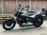 Yamaha XVS 650 Drag Star - 2