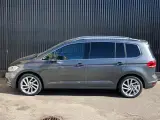 VW Touran 2,0 TDi 150 Highline DSG 7prs - 2