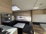 2022 - Adria Altea 552 PK M. 3 køjer   Adria Altea 552 PK – 2022 | Familievenlig Vogn med 3 Køjer og Moderne Komfort - 4