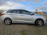 Hyundai i30 1,6 CRDi 110 Comfort CW Eco - 4