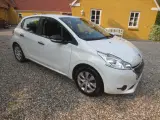 Peugeot 208 1.0 VTi År 2014. Km 123.  - 4