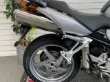 Honda VFR 800 F - 3