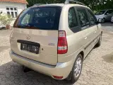 Hyundai Matrix 1,6 - 4