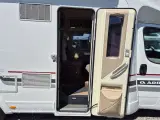 2017 - Adria Matrix Axess 670 SL   solcelle.batteri.markise.hæve/sænke cykelstativ på el.5 selepladser.helårsdæk. - 5