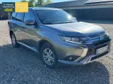 Mitsubishi Outlander 2,4 PHEV Invite+ CVT 4WD - 3