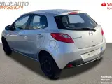 Mazda 2 1,3 Premium 86HK 5d - 4