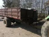 - - - Lastbiltipvogn med stålsider - 2