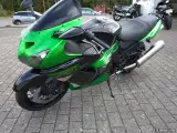 Kawasaki ZZR 1400 - 3