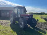 Traktor IH956XL 4W - 2