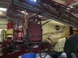 Hardi Commander 4200 med luft. Sprøjten er synes i 2025. - 2