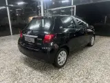 Toyota Yaris 1.5 hybrid e-cvt automatgear - 3