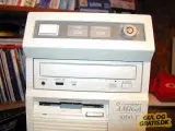KÖBES Amiga 2000 & 3000T (Commodore)