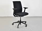 Steelcase think 2 kontorstol med justerbare armlæn