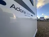 2020 - Adria Adora 573 PT Supreme   Super flot køjevogn med 3 Køjer - 3
