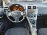 Toyota Auris 1,6 Terra - 5