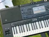 Yamaha Keyboard - 4