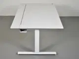 Hæve-/sænkebord med hvid plade og hvidt stel, 160 cm. - 4