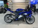 Yamaha YZF R6 - 3