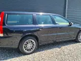 Volvo V70 2,4 140 Classic - 4