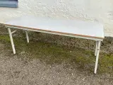 Ældre borde