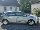 Citroën C4 1,6 HDi 90 Attraction - 4