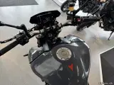 Yamaha MT-09 - 5