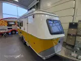 2024 - Eriba Touring 530 Urban   Populær vogn i ny smart farve Nugget Gold. Spækket med ekstraudstyr! - 4