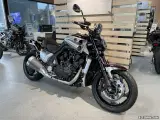 Yamaha V-Max - 2