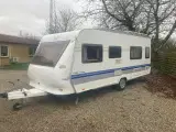 HOBBY Campingvogn med enkelt senge - 2
