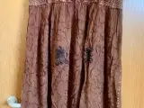 Stone wash broderet kjole