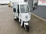 - - - Anaig Goody Van EL Knallert / TukTuk - 4