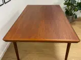 Spisebord Teak,- Design Johannes Andersen - 2