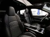 Audi e-tron 55 S-line quattro - 5