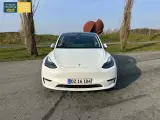 Tesla Model Y  Performance AWD - 3