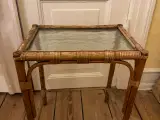 Sidebord i bambus/glas