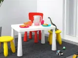 IKEA Børnebord med stole