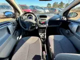Peugeot 107 1,0  - 5