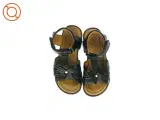 Sorte sandaler med sommerfugl - 3