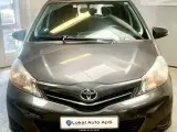 Toyota Yaris 1,3 VVT-i T2 Touch - 2