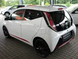 Toyota Aygo 1,0 VVT-i x-play x-touch - 3