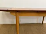 Spisebord Teak med Eg sarg og understel - 2