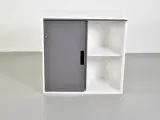 Cube design quadro skab i hvid med to grå skydelåger - 5