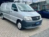 Toyota HiAce 2,5 D-4D 117 Komfort lang