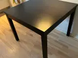 Ikea spisebord 90 x 90 cm + 2 tillægsplader