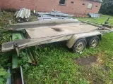 - - - Autotrailer  1500 Kg - 4