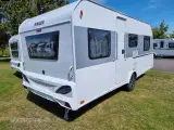 2025 - Knaus Sport 500 EU   KNAUS SPORT MED ENKELTSENGE, RUNDSIDDEGRUPPE &amp; DESIGNPAKKE - 2