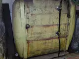 - - - Vandtank/lagertank - 2